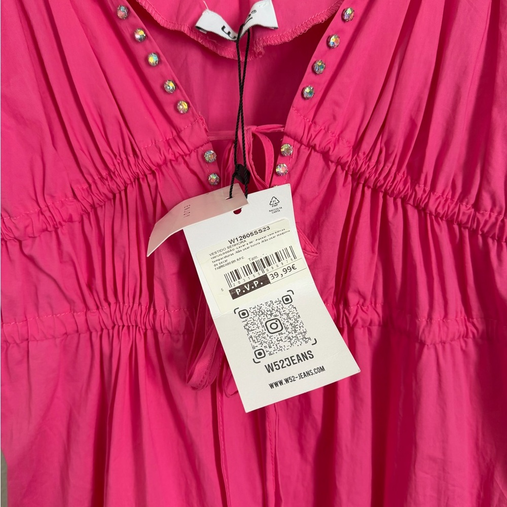 Pink maxi dress with ruffles and stepped skirt - Picture 6 of 11